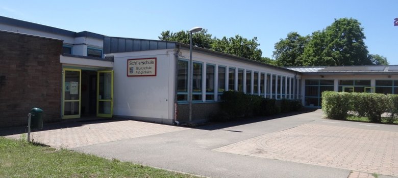 Foto vom Eingangbereich der Schillerschule in Fußgönheim