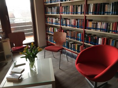 Foto Leseecke in der Gemeindebücherei Maxdorf