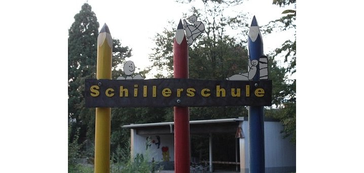 Foto Eingangsbereich der Schillerschule