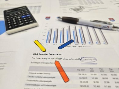 Symbolphoto Jahresabschluss